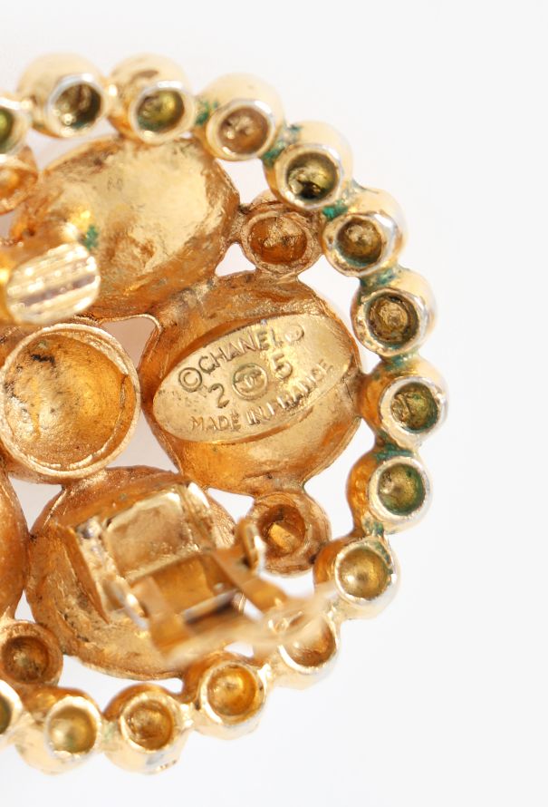 Chanel 1986 Castellane Pearl Cluster Clip Earrings - 4 Chanel 1986 Castellane Pearl Cluster Clip Earrings - 4