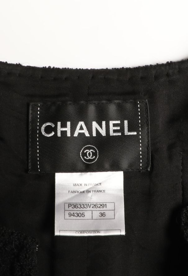Chanel Classic Bouclé Tweed Jacket - 6