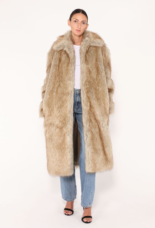 Toteme F/W 2023 Fux Fur Cocoon Coat - 4