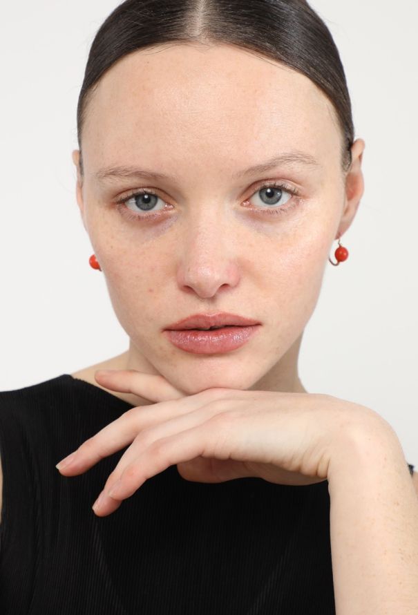 Vintage Fine Jewelry 18k Yellow Gold & Coral Dormeuses - 2