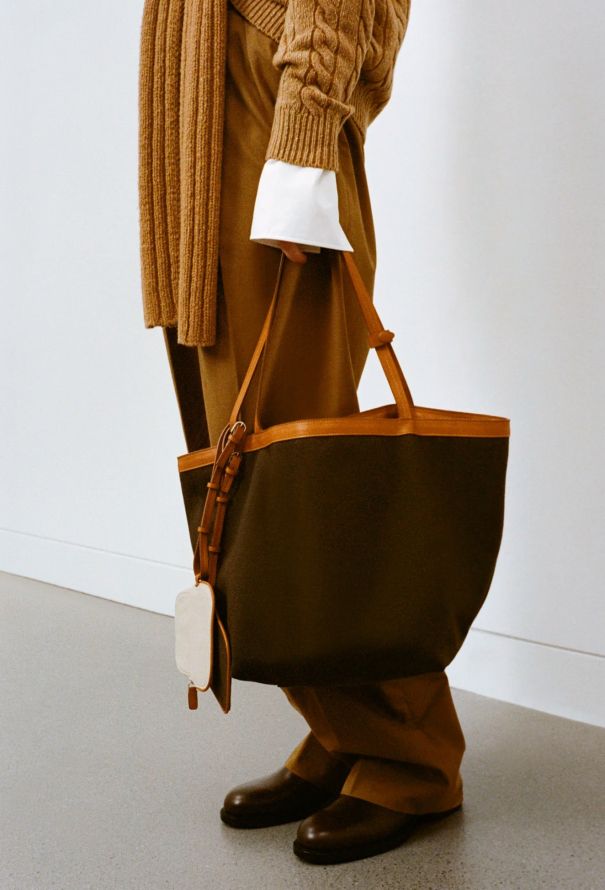 The Row F/W 2025 Nobilis Leather Ankle Boots - 2