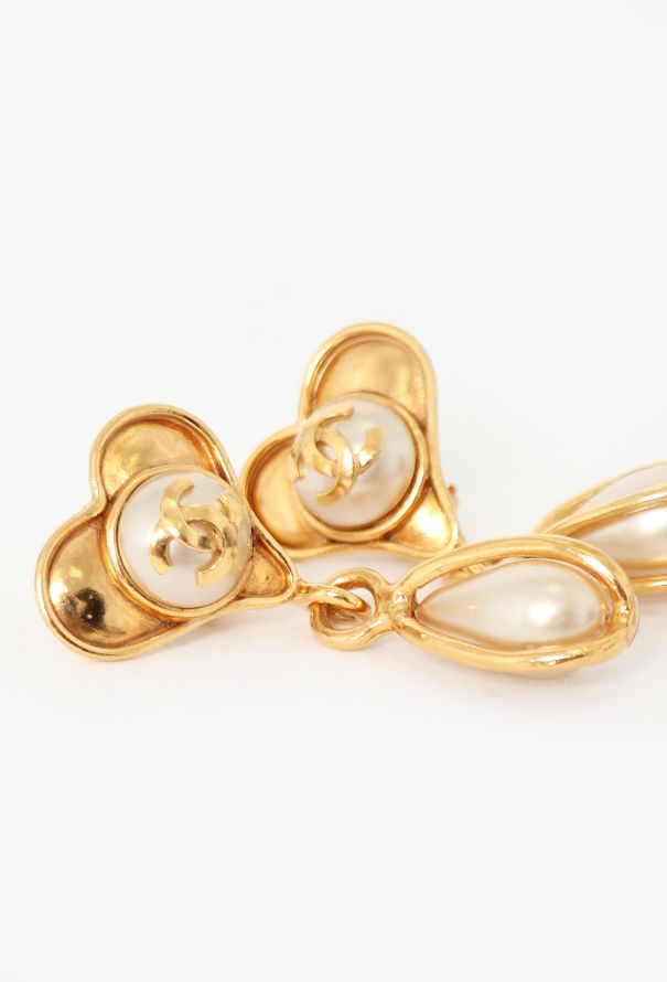 Chanel 1995 Pearl 'CC' Drop Earrings - 3