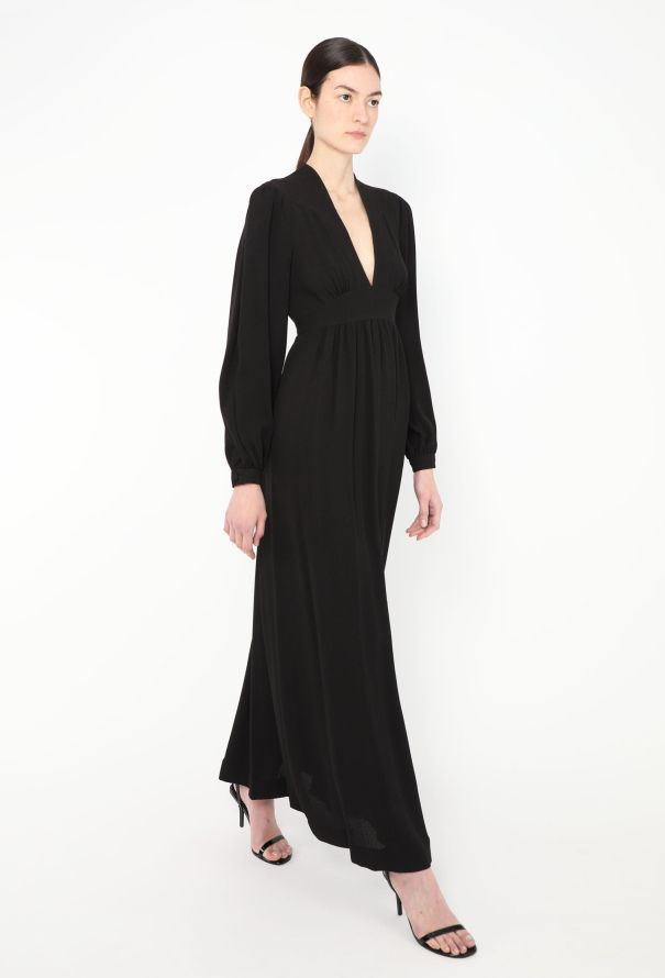 Ossie Clark Timeless Mid '70s Plunging Crêpe Dress - 3