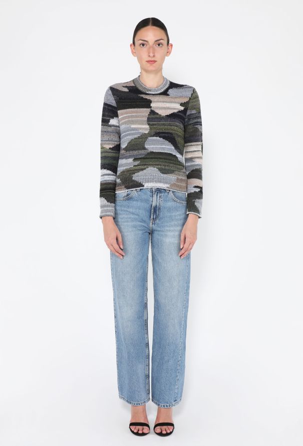 Chanel Paris-Manchester Cropped Knit Sweater, Pre-Fall 2024 - 4