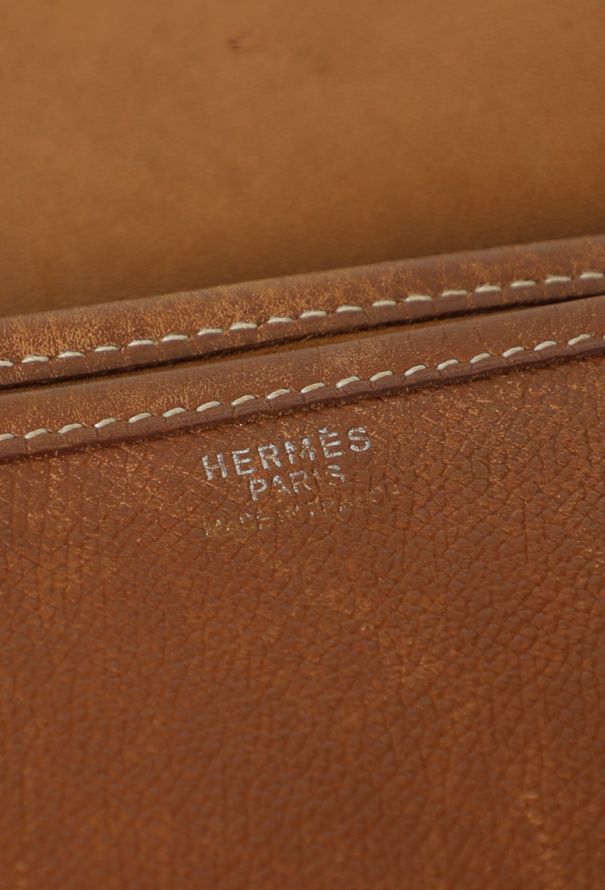Hermès Vintage Courchevel Christine Envelope Bag - 12