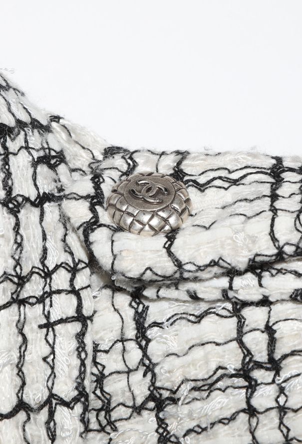 Chanel Resort 2006 Bicolor Tweed Dress - 7