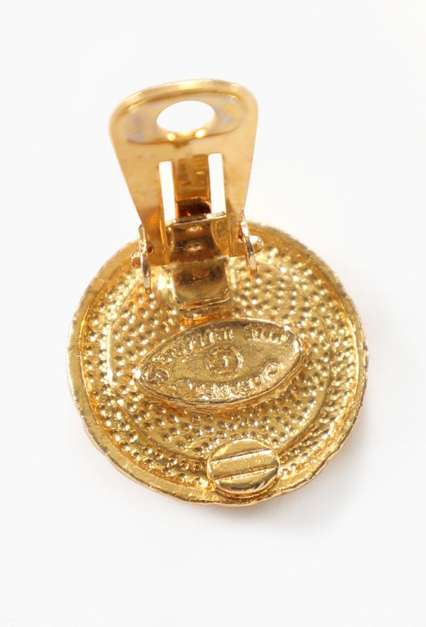 Chanel Quilted ‘CC’ Clip Earrings, 1980s - 5