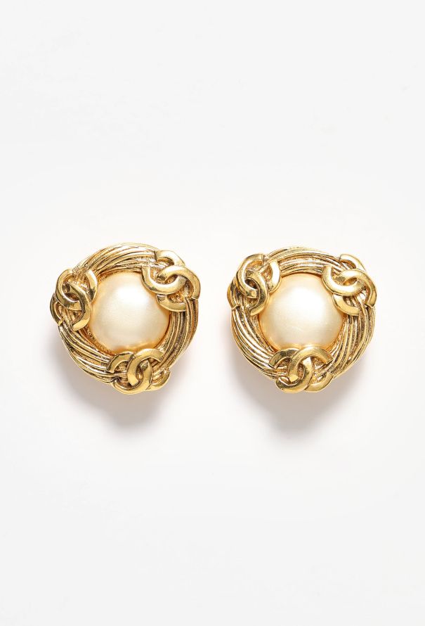 Chanel Rare 1993 'CC' Pearl Clip Earrings - 1