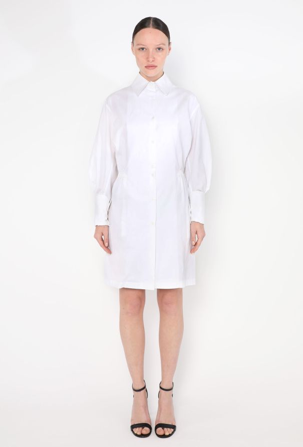【ALAIA直営店】ROBE CHEMISE CEINTURE EN POPELINE DE COTON Robe chemise ceinture en popeline de coton - Alaïa