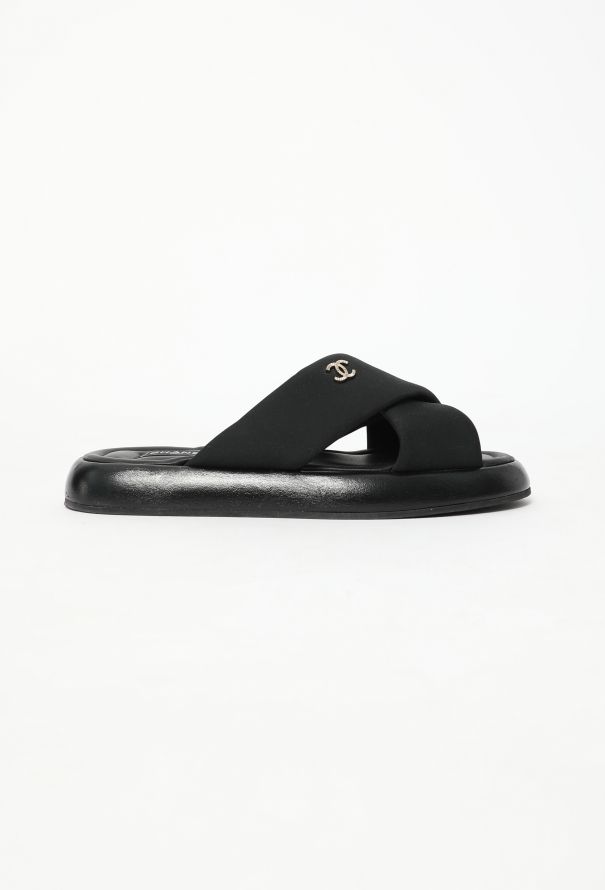 Chanel 2023 Leather Platform Slides - 1