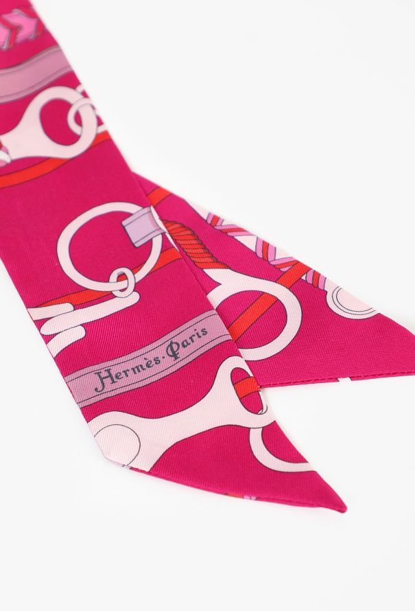 Hermès 'Panoplie Équestre' Silk Twilly 86 - 4 Hermès 'Panoplie Équestre' Silk Twilly 86 - 4