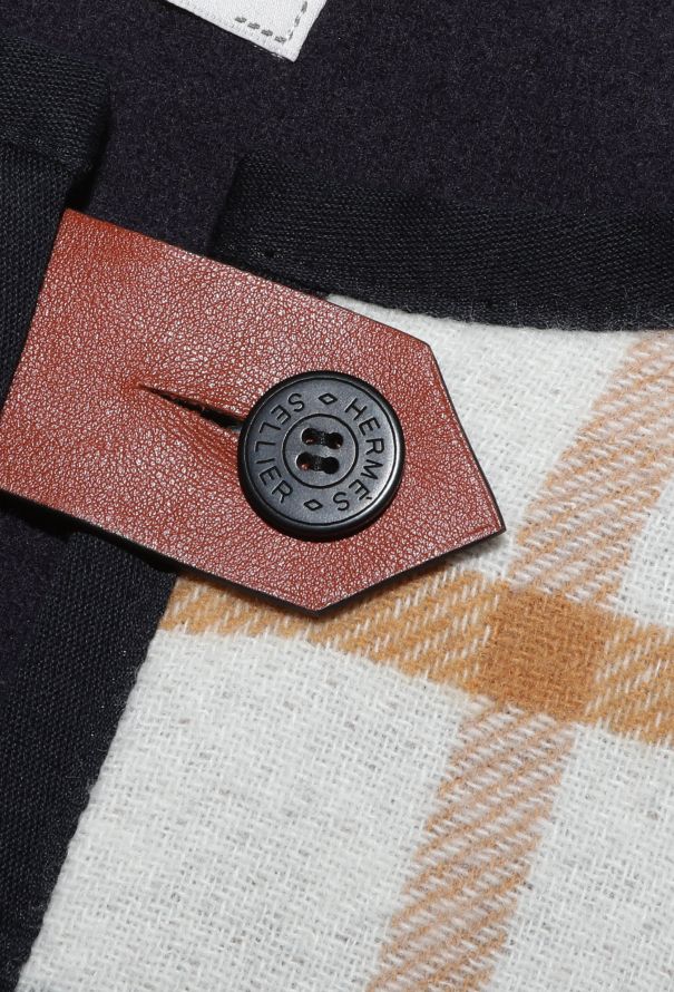 Hermès 2025 Reversible Cashmere Camail Poncho - 8