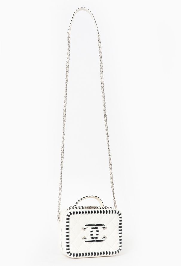 Chanel Resort 2019 Mini Vanity Bag - 3