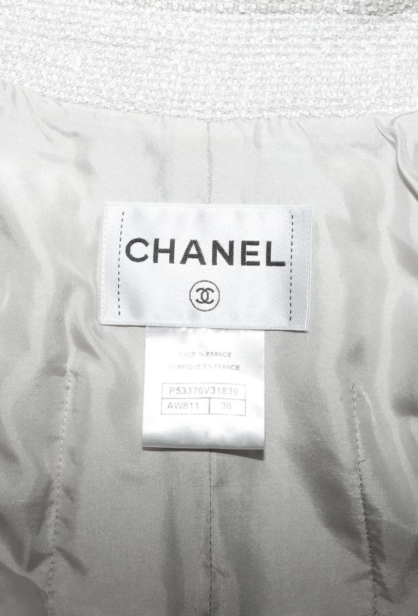 Chanel 2016 Belted Bouclé 'CC' Ensemble - 9