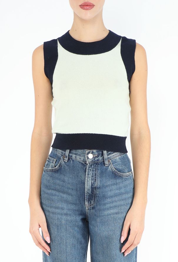 Chanel COLLECTOR F/W 1996 Cashmere Cardigan Set - 4