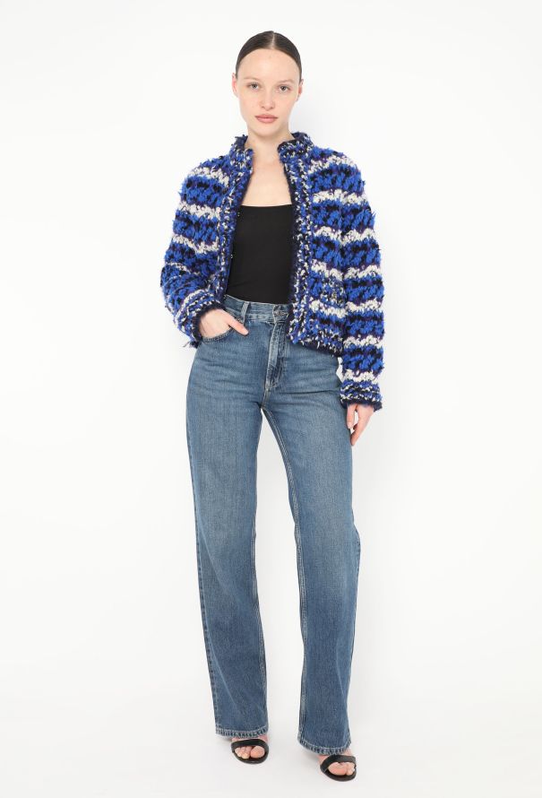 Chanel 2020 Cropped Bouclé 'CC' Jacket - 2