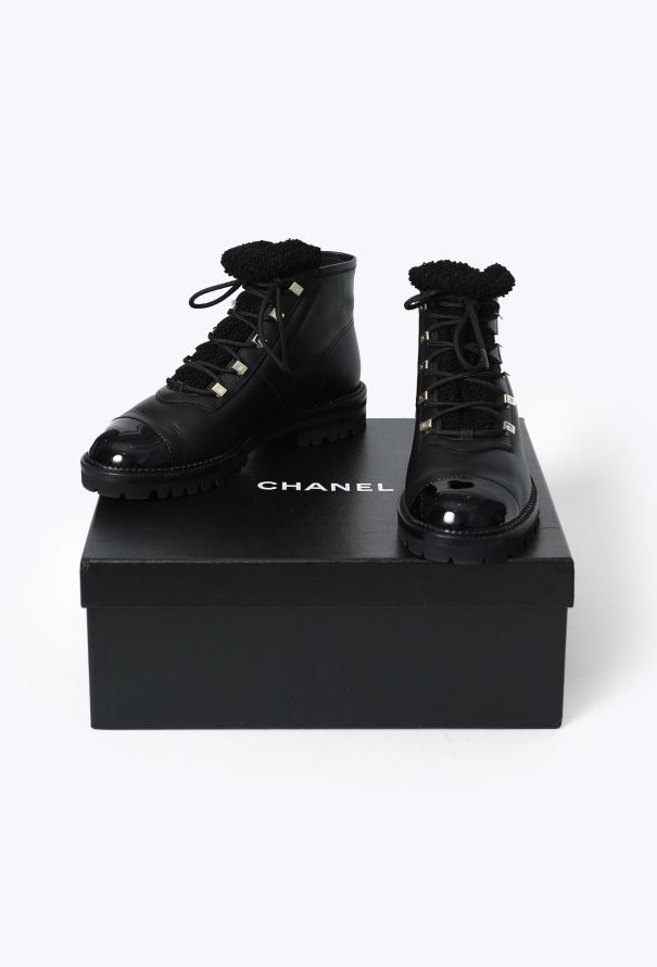 Chanel 2019 Iridescent Bouclé Cap-Toe Boots - 4