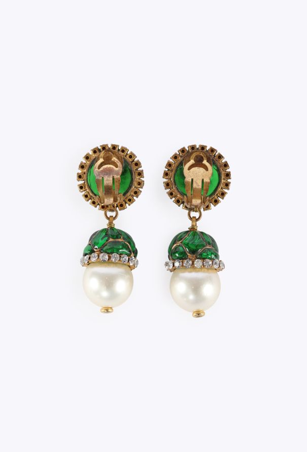 Chanel Cabochon Strass Trim Clip Earrings, 1980s - 4