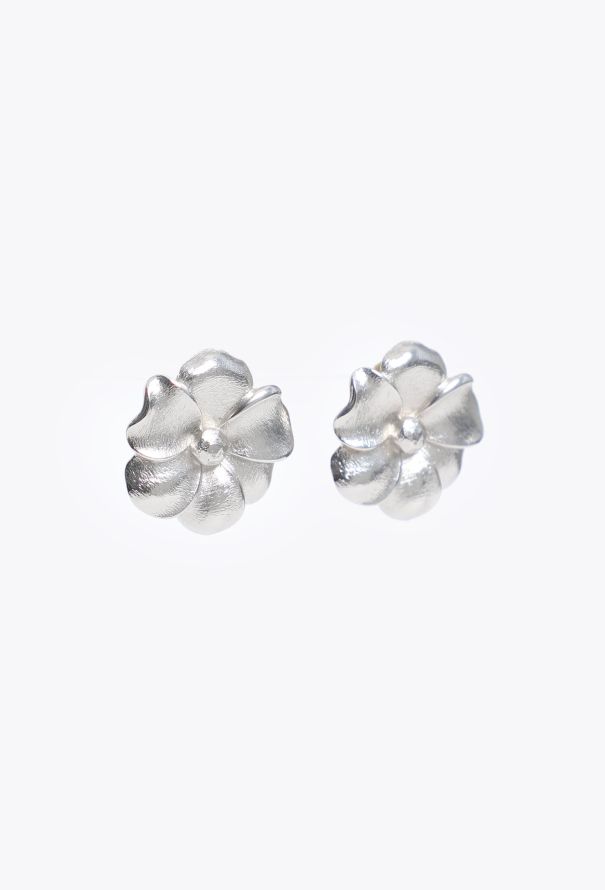 Dior Vintage Flower Clip-On Earrings - 2 Dior Vintage Flower Clip-On Earrings - 2