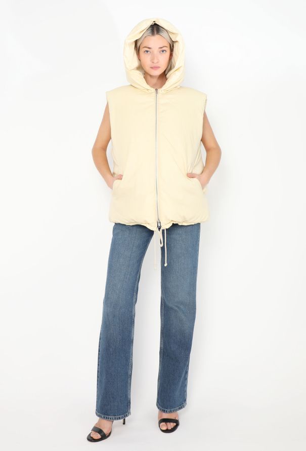 Céline Pre-Fall 2018 Puffer Short Vest - 6 Céline Pre-Fall 2018 Puffer Short Vest - 6