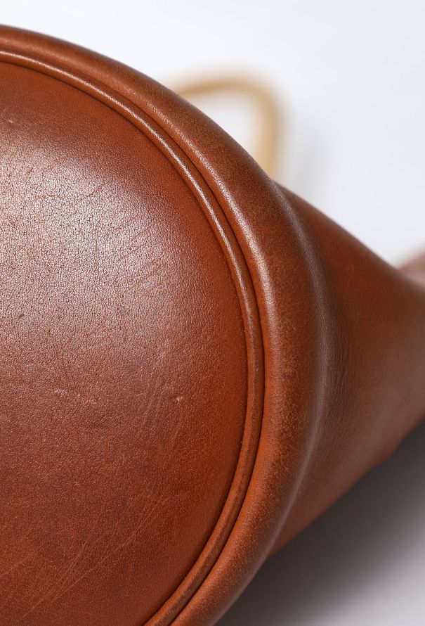 Hermès RARE Barenia Mangeoire PM Bucket Bag - 10