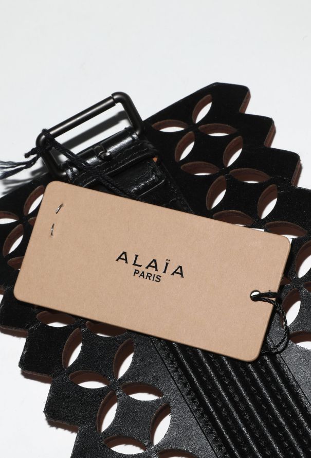 Alaïa Laser-Cut Leather Corset Belt - 4