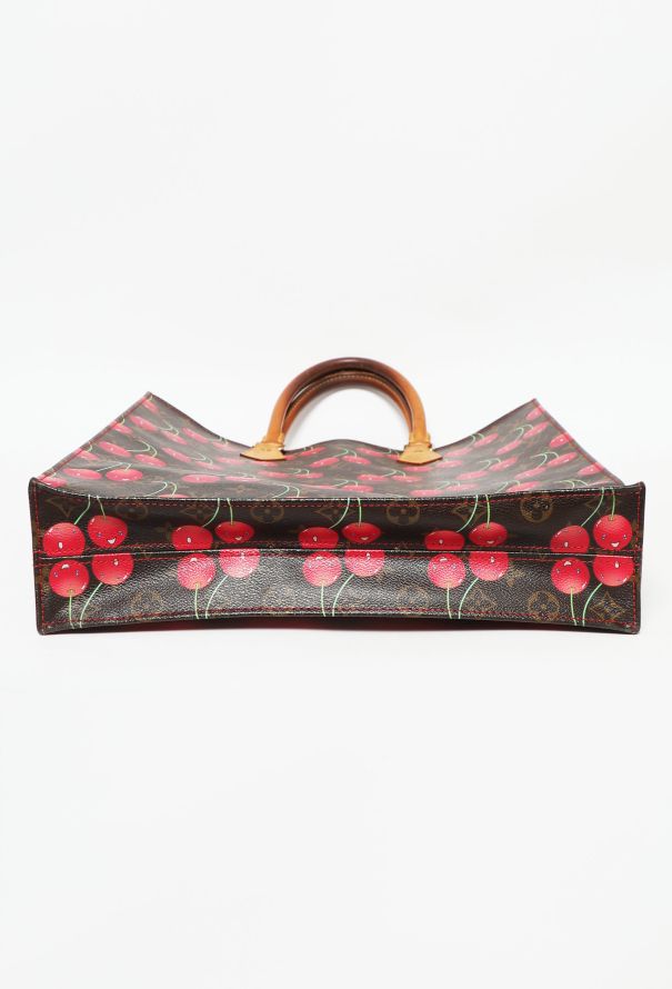 Sold out**Louis Vuitton × Takashi Murakami Cherry Pochette