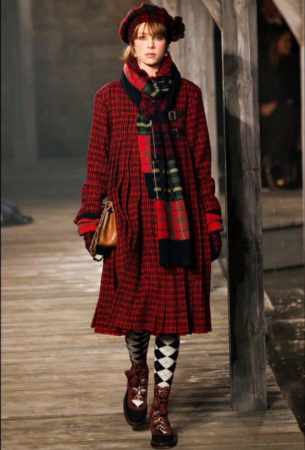 Chanel Pre-Fall 2013 Paris-Edinburgh Tartan Scarf - 2