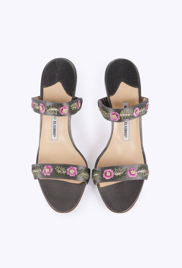 Manolo Blahnik Floral Embroidered Satin Mules - 3