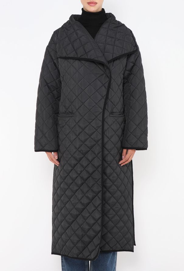 Toteme 2022 Oversized Quilted Coat - 4