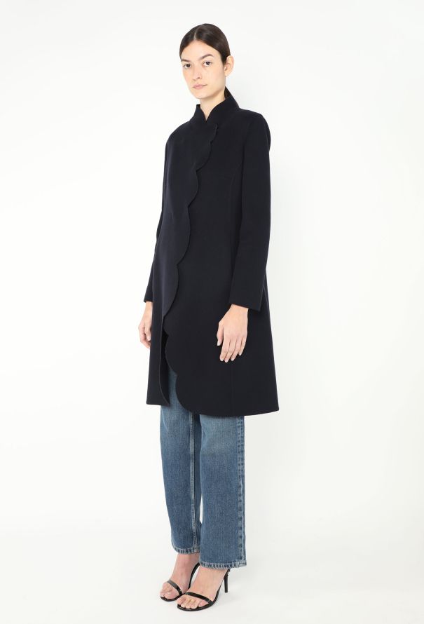 Valentino F/W 2018 Scalloped Trim Coat - 1