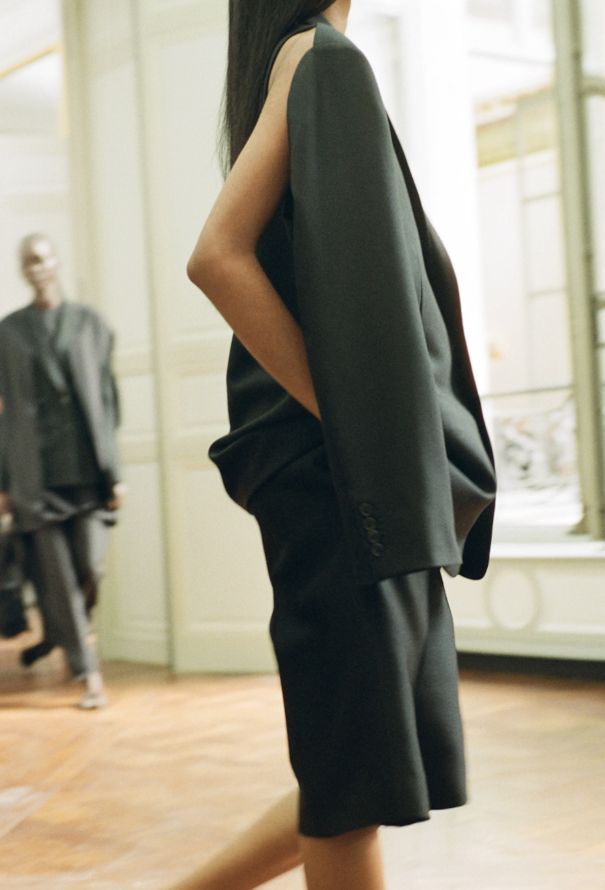 The Row Pre-Fall 2023 Cowal Cut-out Blazer - 2