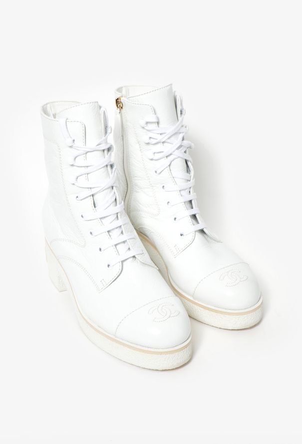 Cambon Chanel Lace-up boots White Leather ref.966700 - Joli Closet
