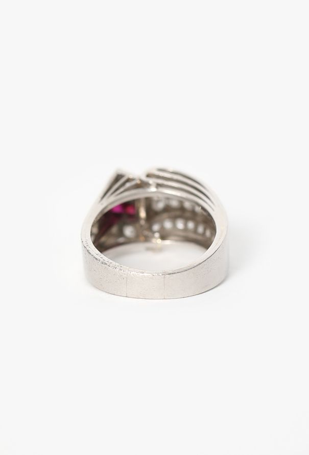 Vintage Fine Jewelry Art Déco Platinum, Ruby & Diamond Ring, 1950s - 4