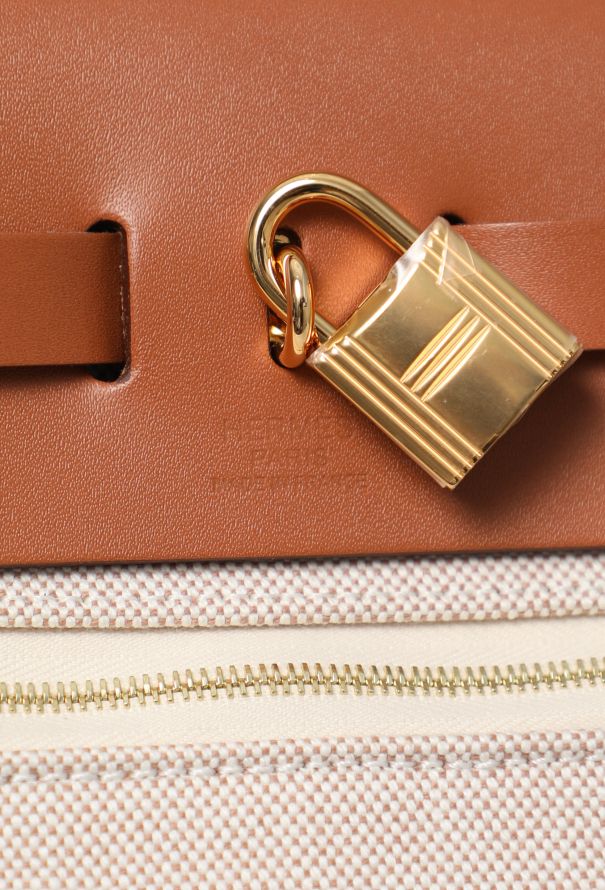 Hermès Limited Edition: Circuit 24 Toile & Vache Hunter Herbag 31 - 13 Hermès Limited Edition: Circuit 24 Toile & Vache Hunter Herbag 31 - 13