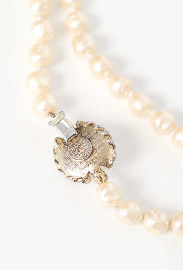 Chanel Collector 1981 Ivory Pearl Sautoir - 6