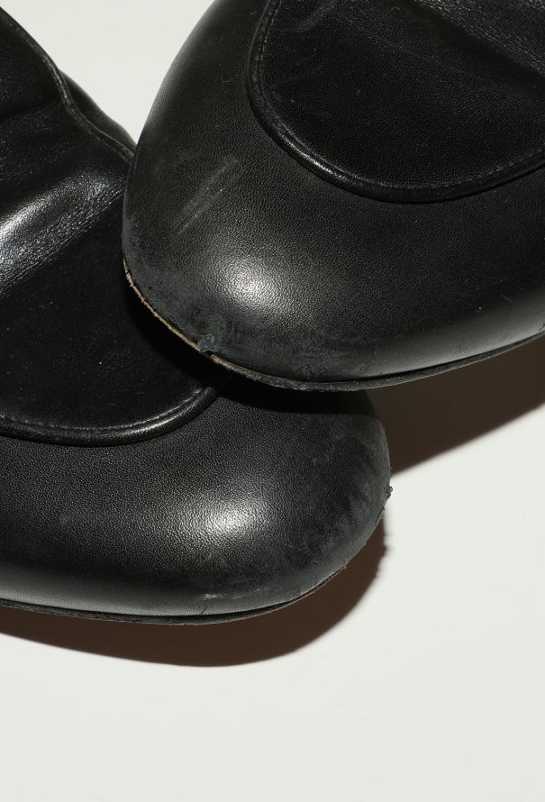 Gucci Leather Princetown Mules - 9