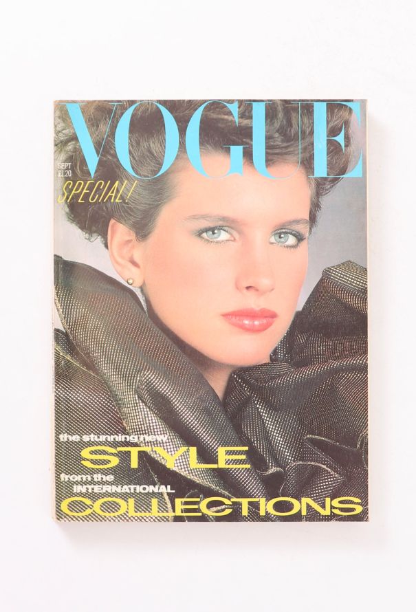 VOGUE UK 1982 Patrick Demarchelier Fashion Trio - 5 VOGUE UK 1982 Patrick Demarchelier Fashion Trio - 5