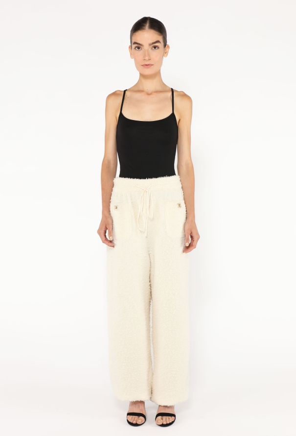 Chanel 2021 'CC' Alpaca Sweatpants - 1
