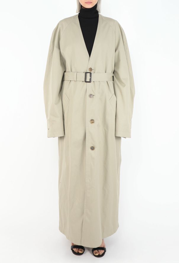 Balenciaga Resort 2024 Tartan-Lined Belted Trench - 5