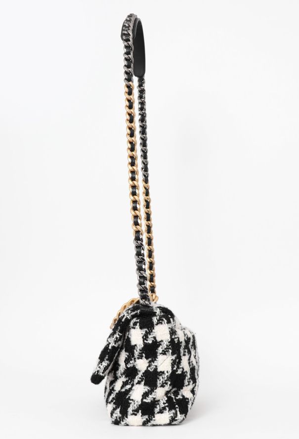 Chanel Houndstooth Tweed 19 Flap Bag - 5
