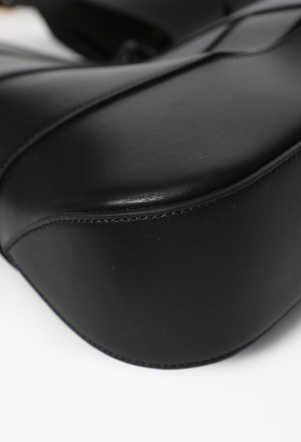Alaïa Delta Hobo Shoulder Bag, 2025 - 9