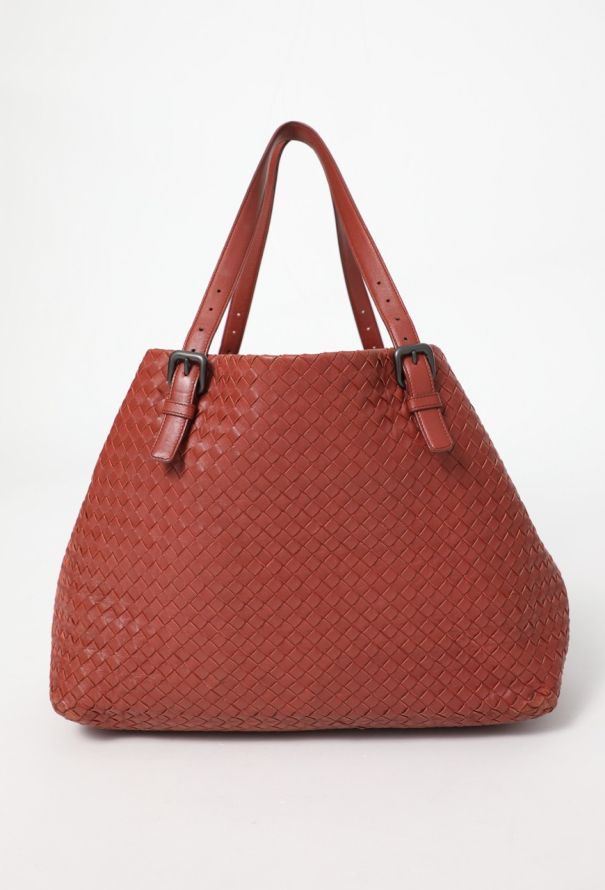 【BOTTEGA VENETA】★関税込★Intreciato Ramskin Tote Bag Bottega Veneta Pink Intrecciato Leather Tote Bag | Yoogi's