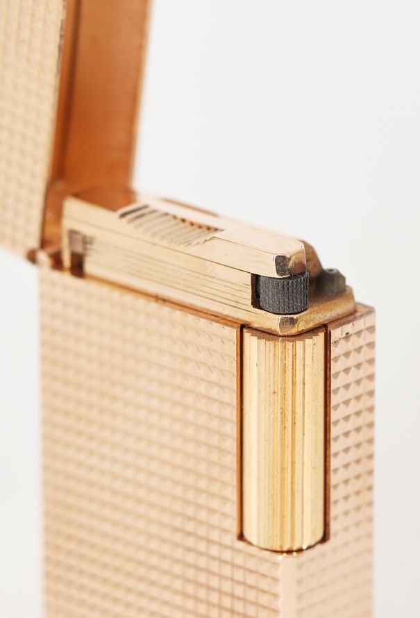 S.T. Dupont 1971 Textured Diamond Point Lighter - 6