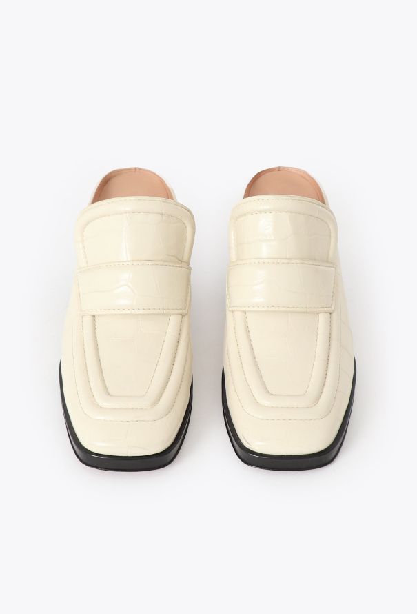 Bottega Veneta 2020 Embossed Leather Loafer Mules - 3