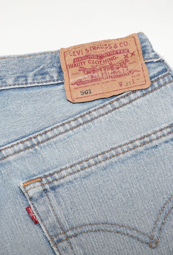 Levi's Early 2000s 501 Frayed Shorts - 5 Levi's Early 2000s 501 Frayed Shorts - 5