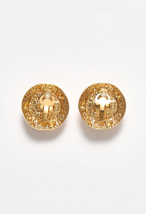 ◆VINTAGE HOLLYWOOD◆ Color Clip Earrings VH239OEA006B Vintage David Hill Clip On Earrings Gold Tone | eBay