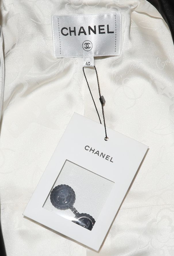 Chanel Resort 2017 Bicolor Smoking Blazer - 7