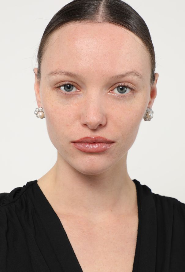 Vintage Fine Jewelry 18k White Gold, Pearl & Diamond Flower Earrings - 2