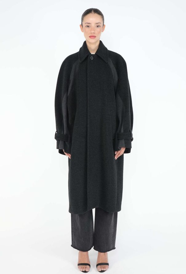 Céline F/W 2018 Oversized Cashmere Coat - 3